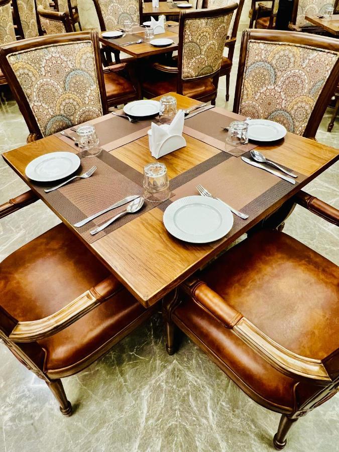 Hotel Rock Regency Mount Abu - A Boutique Rodetel Exteriör bild